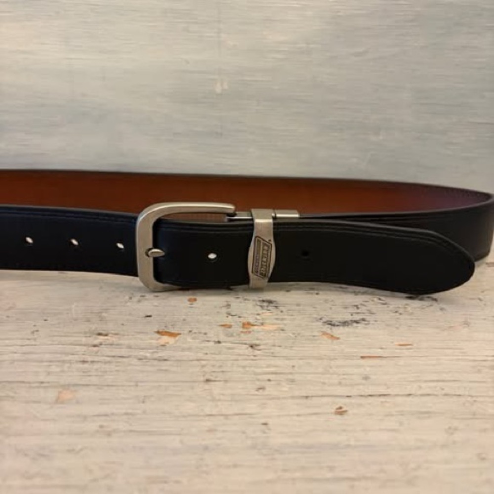Dickies‎ Reversible Black Brown Genuine Leather Belt Like New